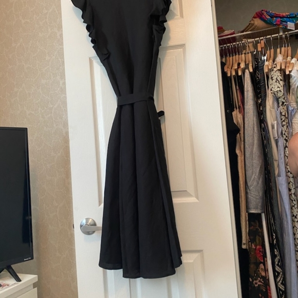 Black ASTR dress - Picture 2 of 3